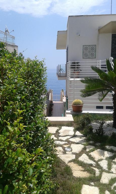 Appartamento In Villa Agnese Aci Trezza Dış mekan fotoğraf