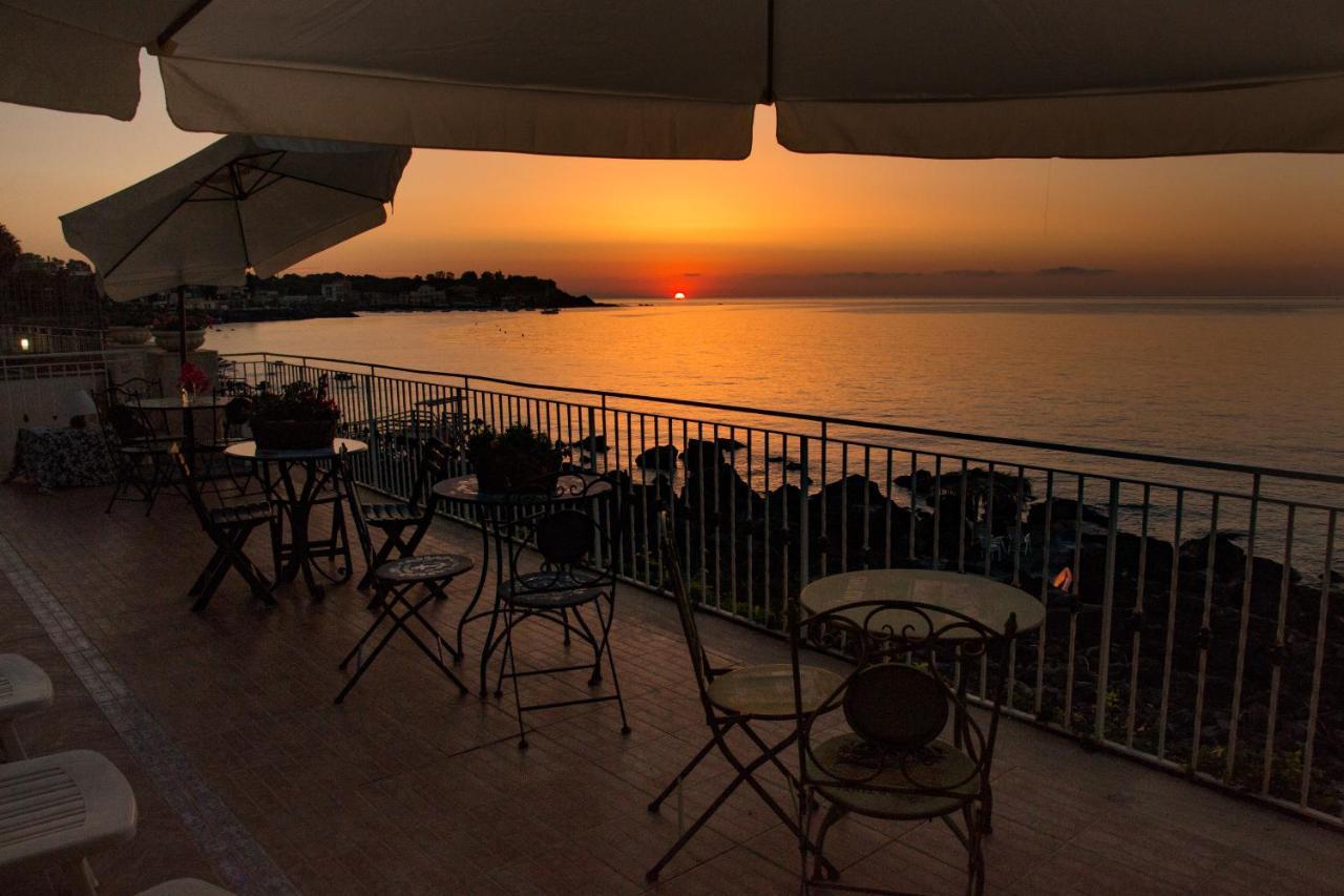 Appartamento In Villa Agnese Aci Trezza Dış mekan fotoğraf